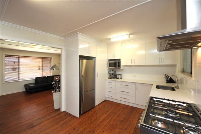 9 Wieck Street, NEWTOWN QLD 4350, Newtown - Thumbnail 3