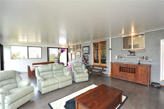 9 Wieck Street, NEWTOWN QLD 4350, Newtown - Thumbnail 6