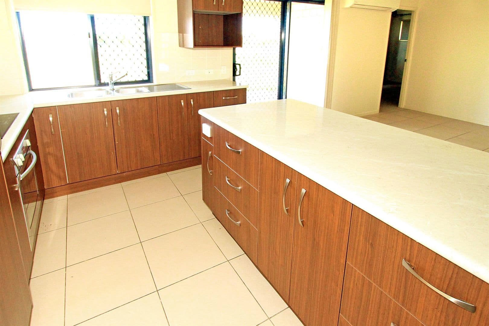 20 Cherryfield Road, GRACEMERE QLD 4702, Gracemere - Thumbnail 2