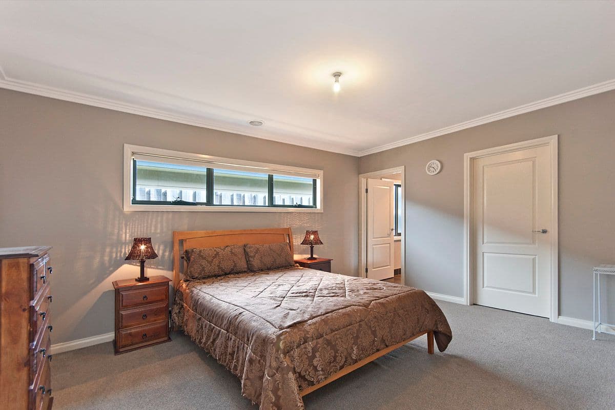 41 Huntingfield Drive, Warrnambool VIC 3280, Warrnambool - Thumbnail 5