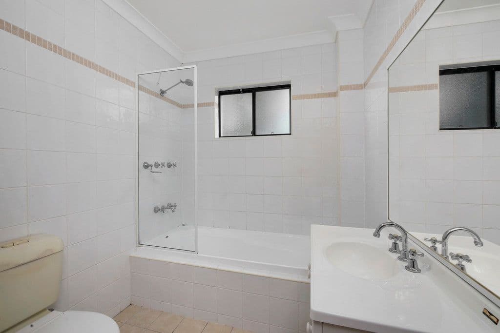 8 Bent Street, Gosford NSW 2250, Gosford - Thumbnail 5