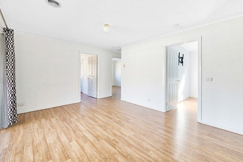 12 Greenmantle Close, Cranbourne West VIC 3977, Cranbourne West - Thumbnail 4
