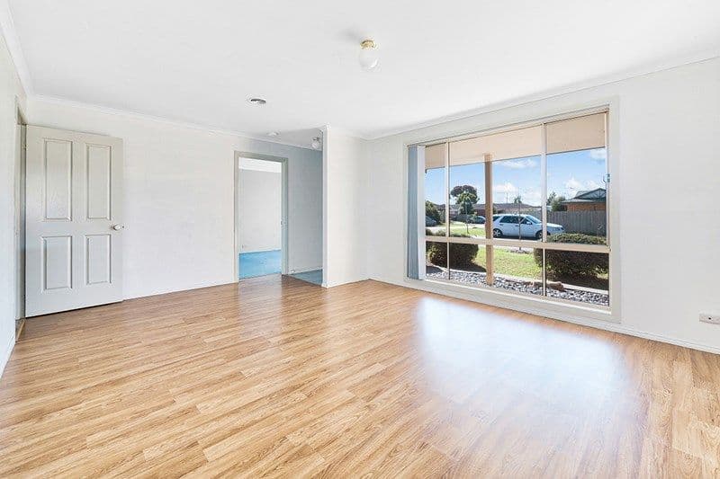 12 Greenmantle Close, Cranbourne West VIC 3977, Cranbourne West - Thumbnail 8