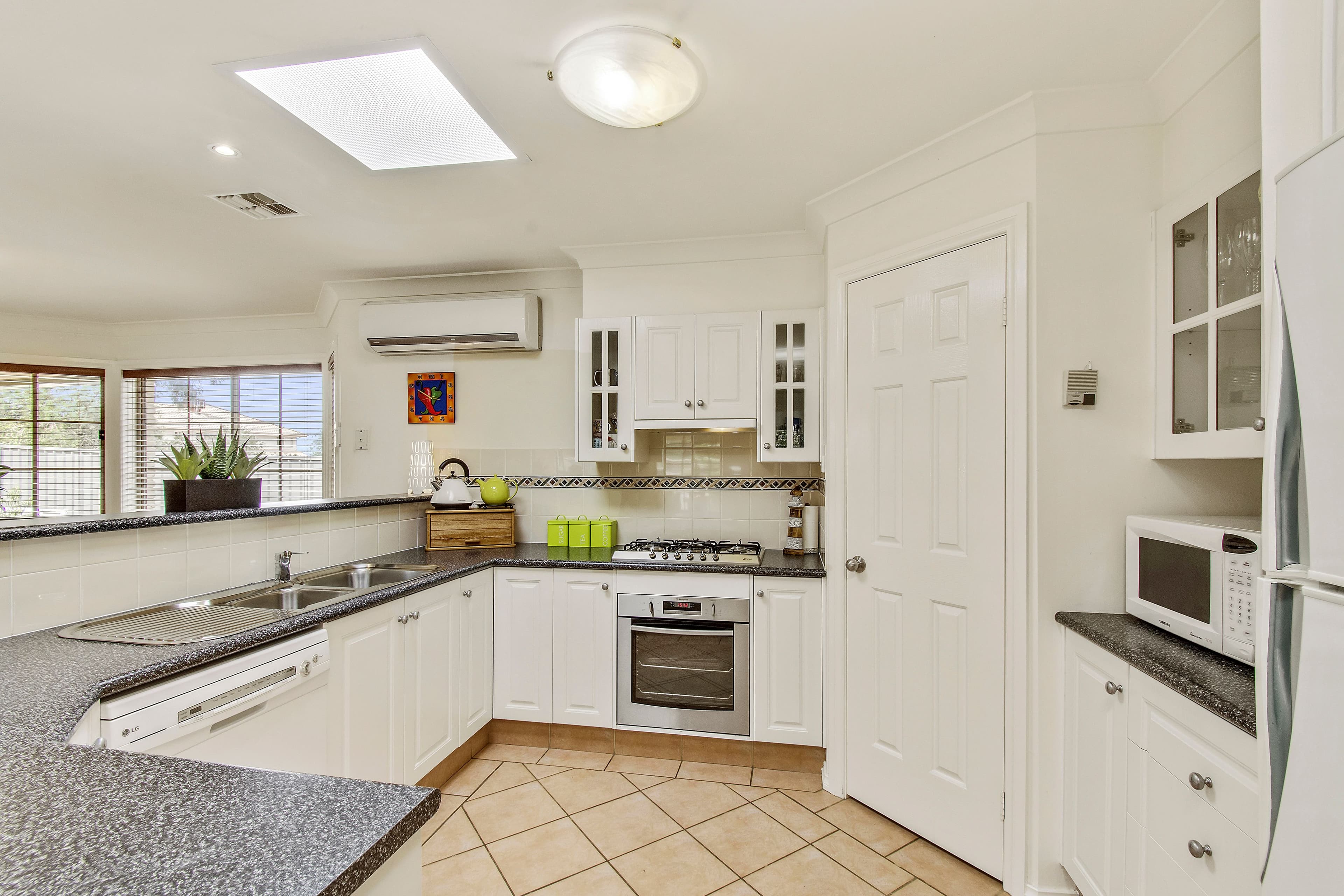 17 Fitzsimmons Street, Nicholls ACT 2913, Nicholls - Thumbnail 5