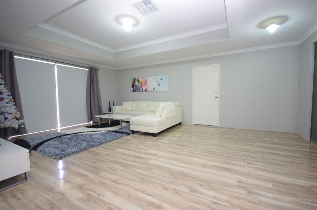 2 Winterton Way, GIRRAWHEEN WA 6064, Girrawheen - Thumbnail 4