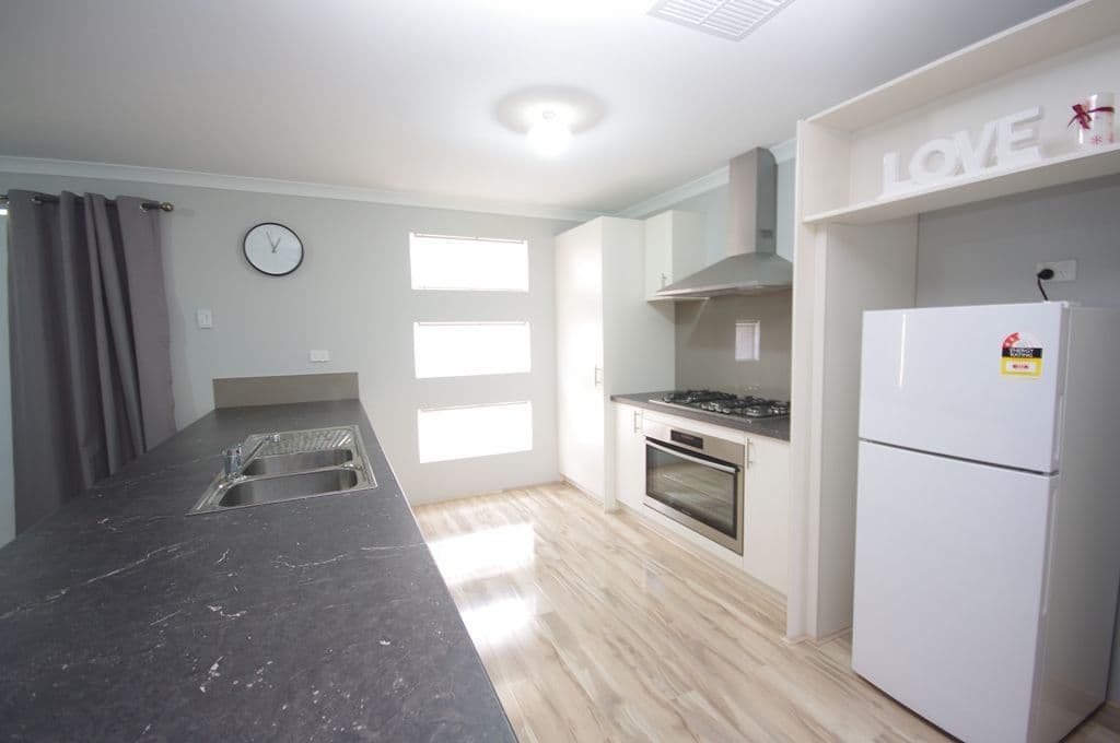 2 Winterton Way, GIRRAWHEEN WA 6064, Girrawheen - Thumbnail 6