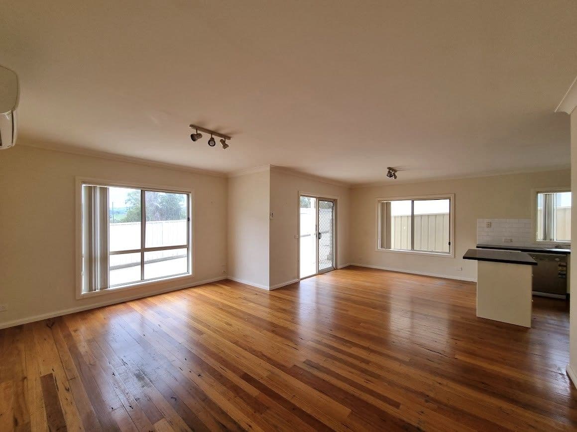 2/127 Hanley Street, Gundagai NSW 2722, Gundagai - Thumbnail 2