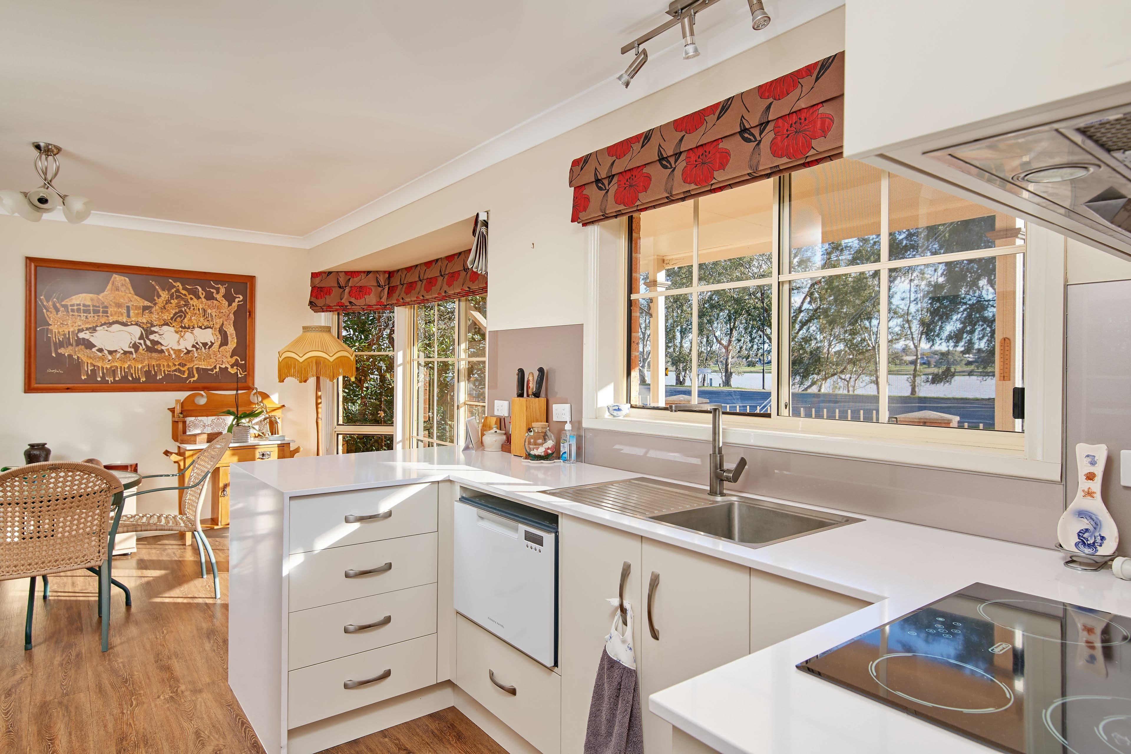 1 Honeysuckle Place, Lake Albert NSW 2650, Lake Albert - Thumbnail 4