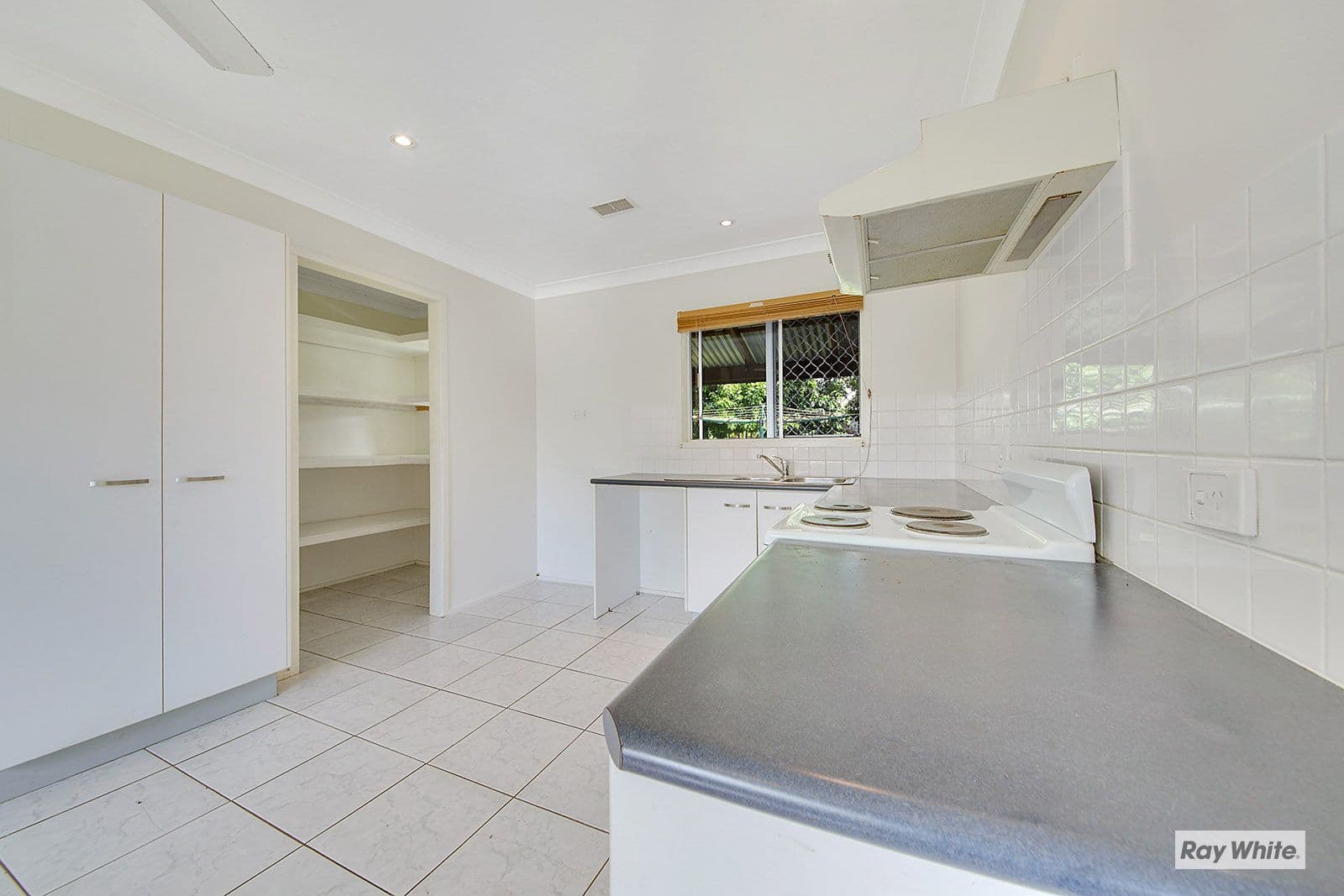 39 William Street, Yeppoon QLD 4703, Yeppoon - Thumbnail 2