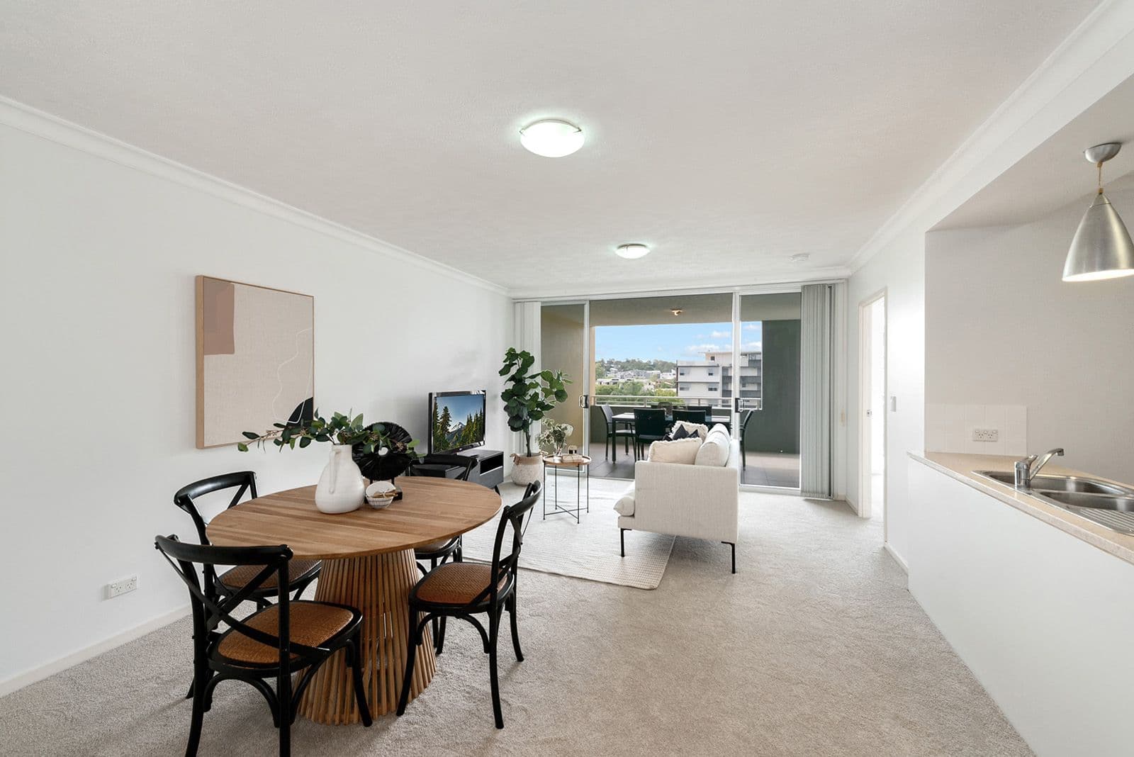 16 Grosvenor Road, Indooroopilly QLD 4068, Indooroopilly - Thumbnail 2