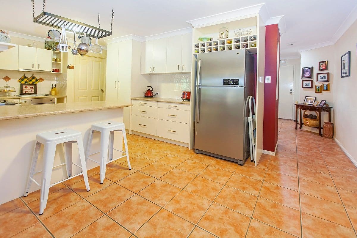 6 Sunview Road, Springfield QLD 4300, Springfield - Thumbnail 2