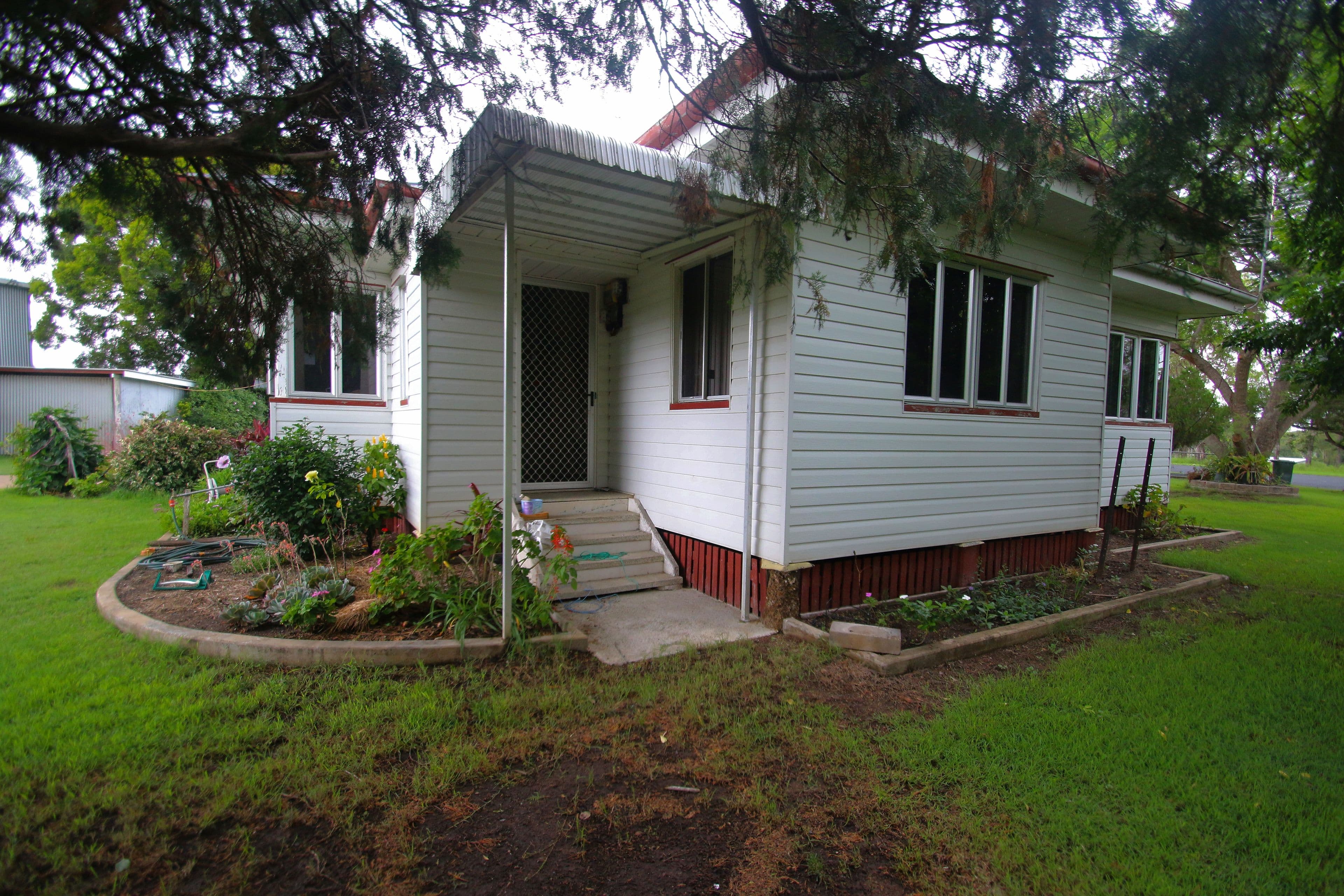 18 Archer Street, Monto QLD 4630, Monto - Thumbnail 4