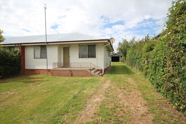 118 Queen Street, Oberon NSW 2787, Oberon - Image 1
