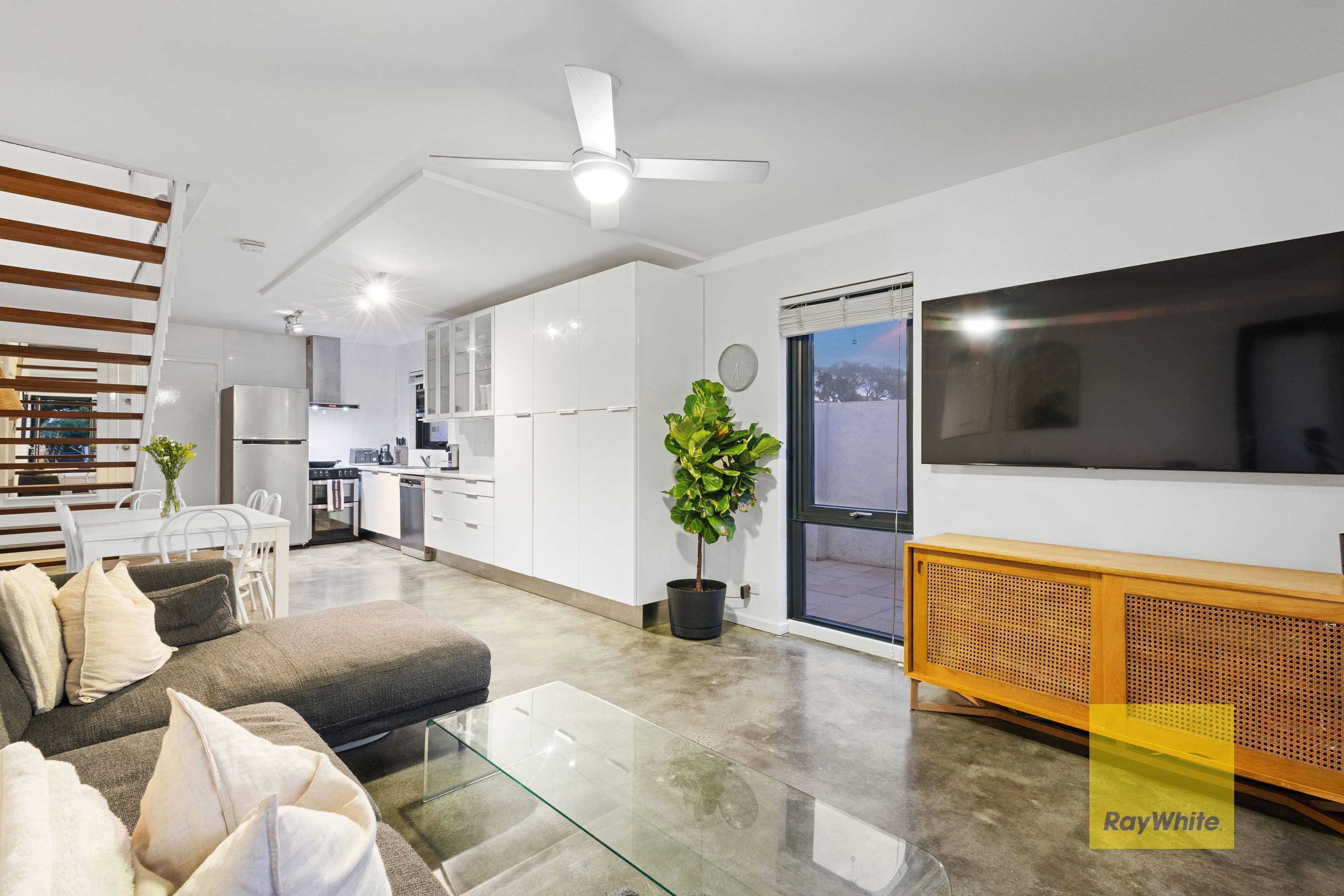 26 Wellington Street, Mosman Park WA 6012, Mosman Park - Thumbnail 2