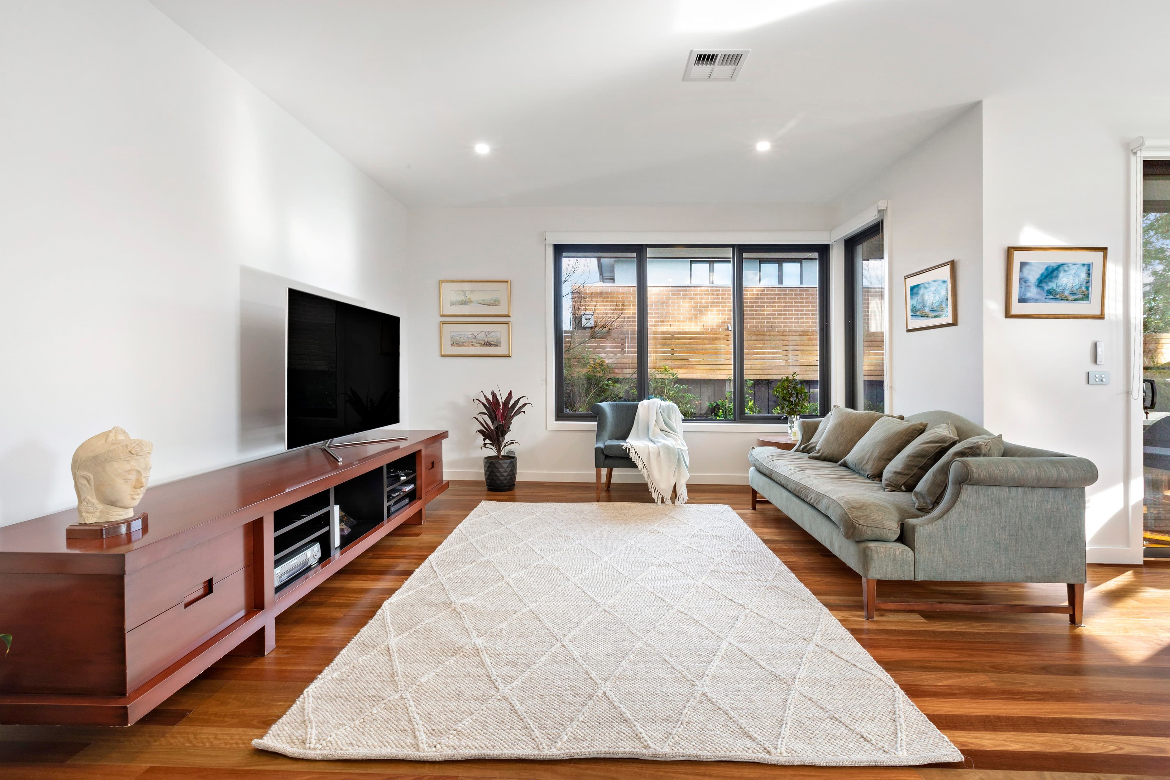 29 Grandview Road, Chadstone VIC 3148, Chadstone - Thumbnail 2