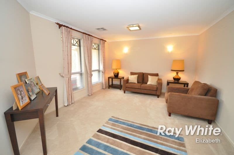 11 Wallace Drive, CRAIGMORE SA 5114, Craigmore - Thumbnail 4