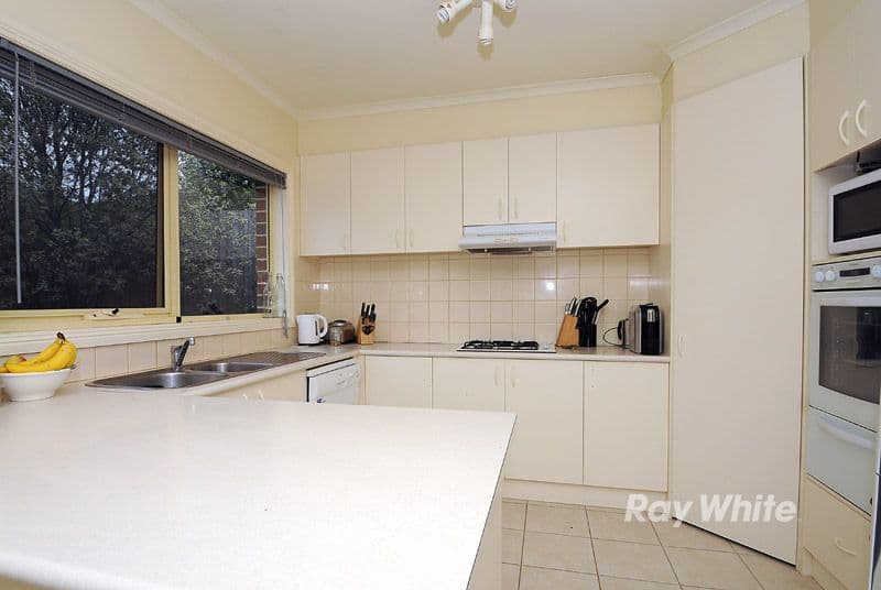 15 Alvina Street, FERNTREE GULLY VIC 3156, Ferntree Gully - Thumbnail 2