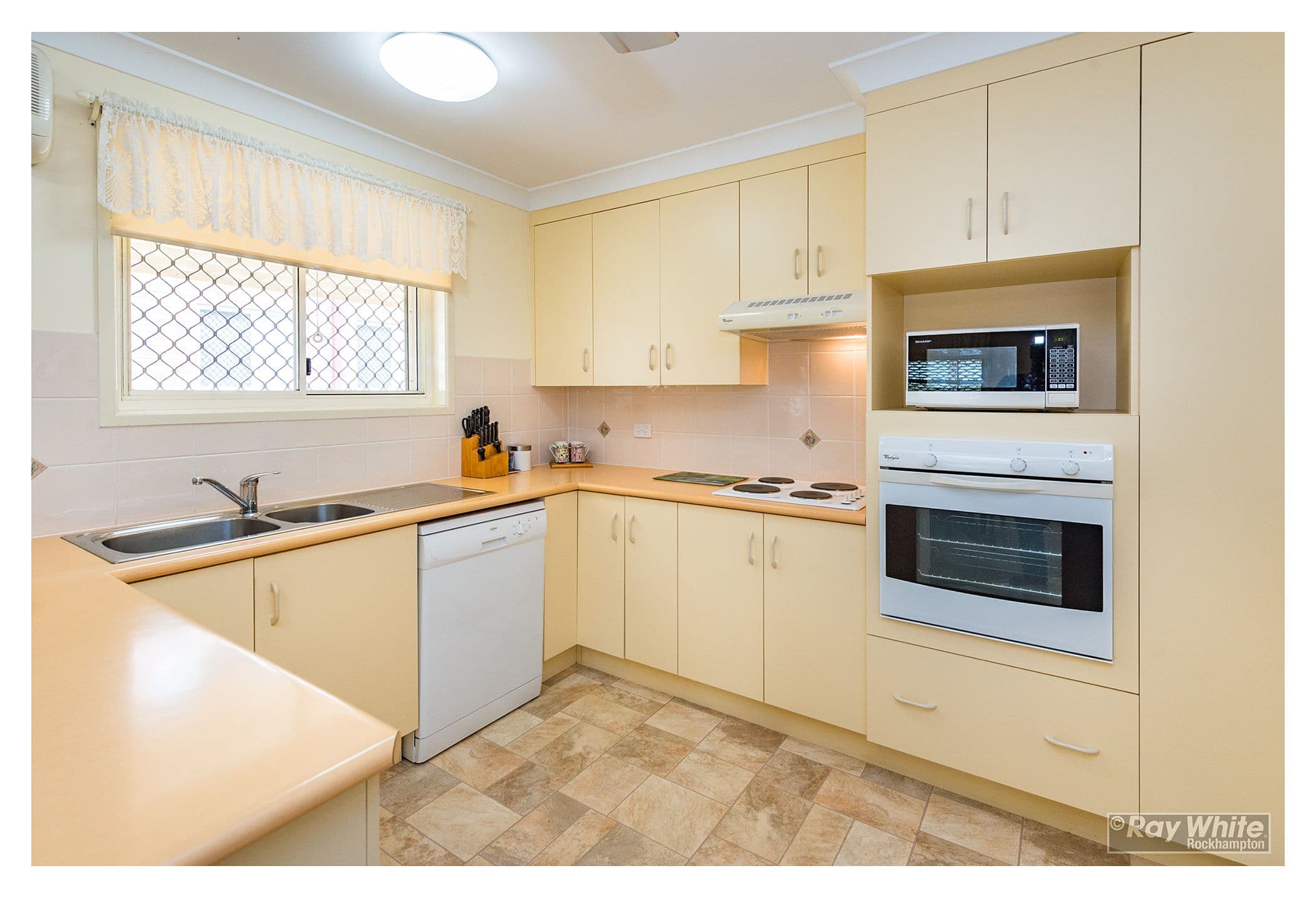100 Upper Dawson Road, Allenstown QLD 4700, Allenstown - Thumbnail 4