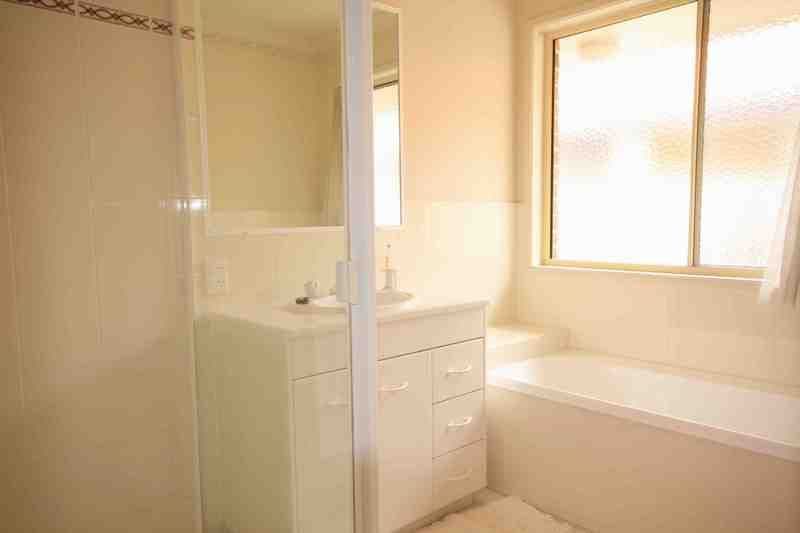 37 Swanton Drive, MUDGEERABA QLD 4213, Mudgeeraba - Thumbnail 7