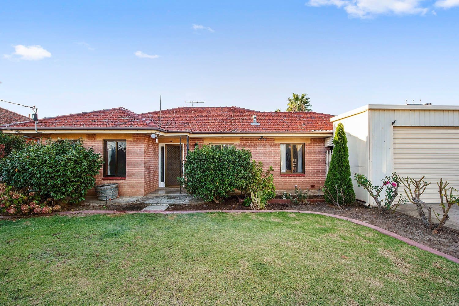 25 Kearnes Road, Oaklands Park SA 5046, Oaklands Park - Image 1