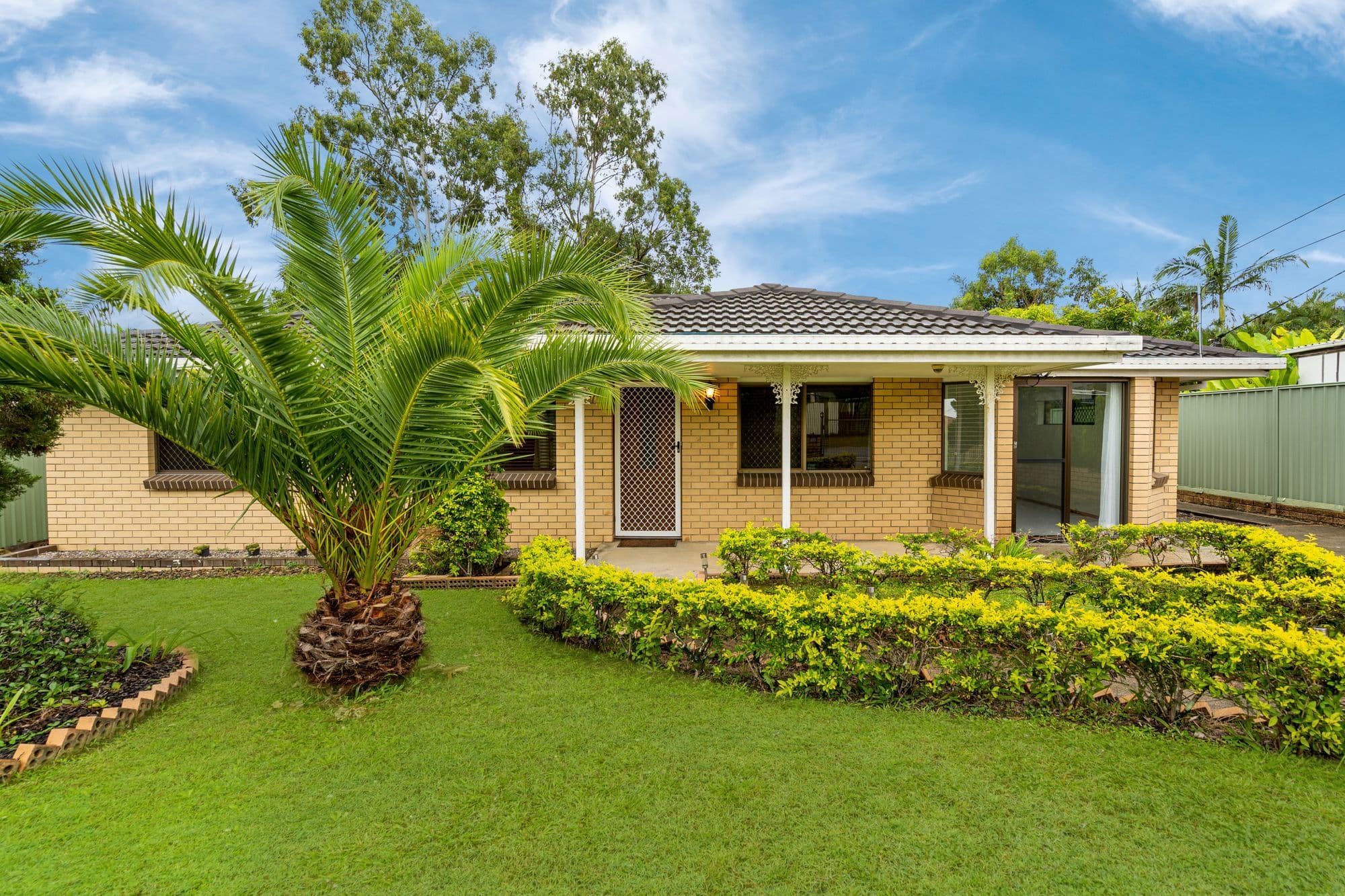 27 Huntingdon Road, Bethania QLD 4205, Bethania - Image 1