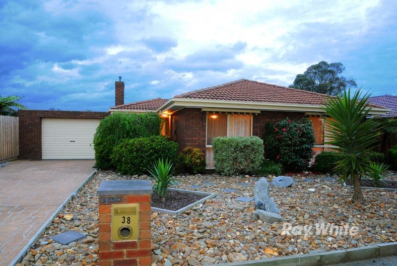 38 Marylyn Place, CRANBOURNE VIC 3977, Cranbourne - Image 1