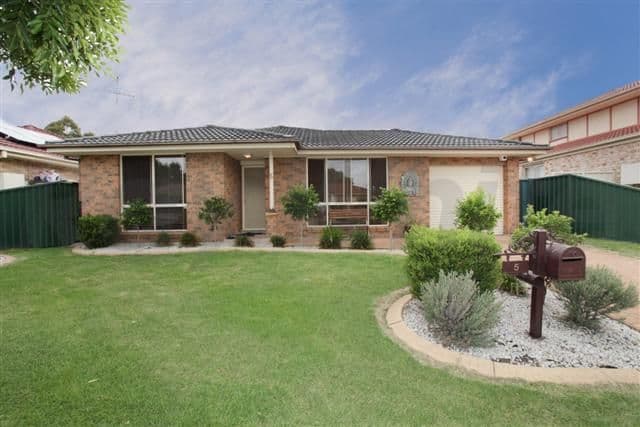 5 Kuma Place, GLENMORE PARK NSW 2745, Glenmore Park - Image 1