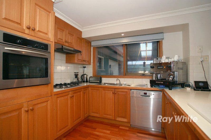9 Franks Way, CRANBOURNE NORTH VIC 3977, Cranbourne North - Thumbnail 2