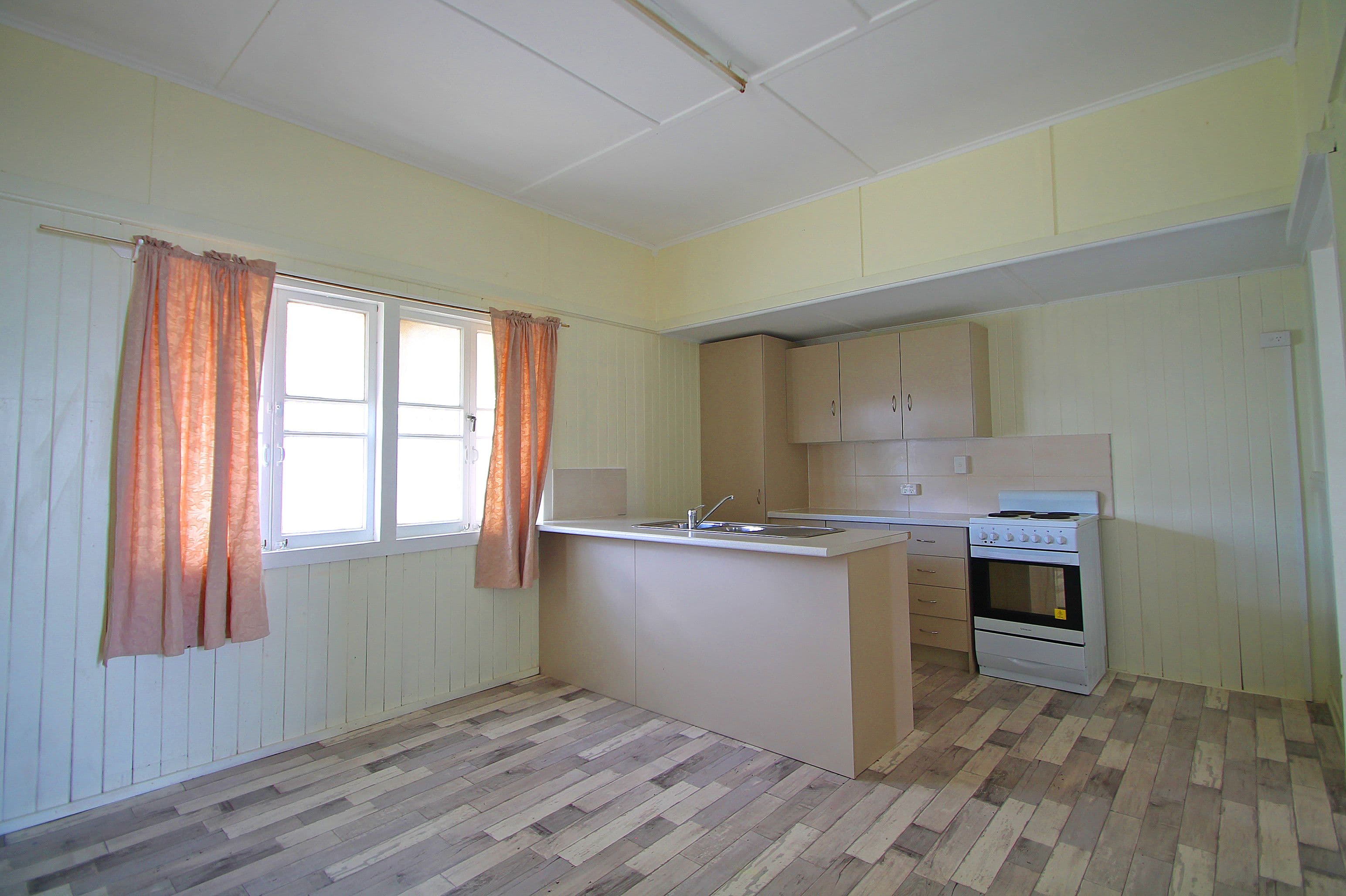 21 Rex Street, Eastern Heights QLD 4305, Eastern Heights - Thumbnail 2