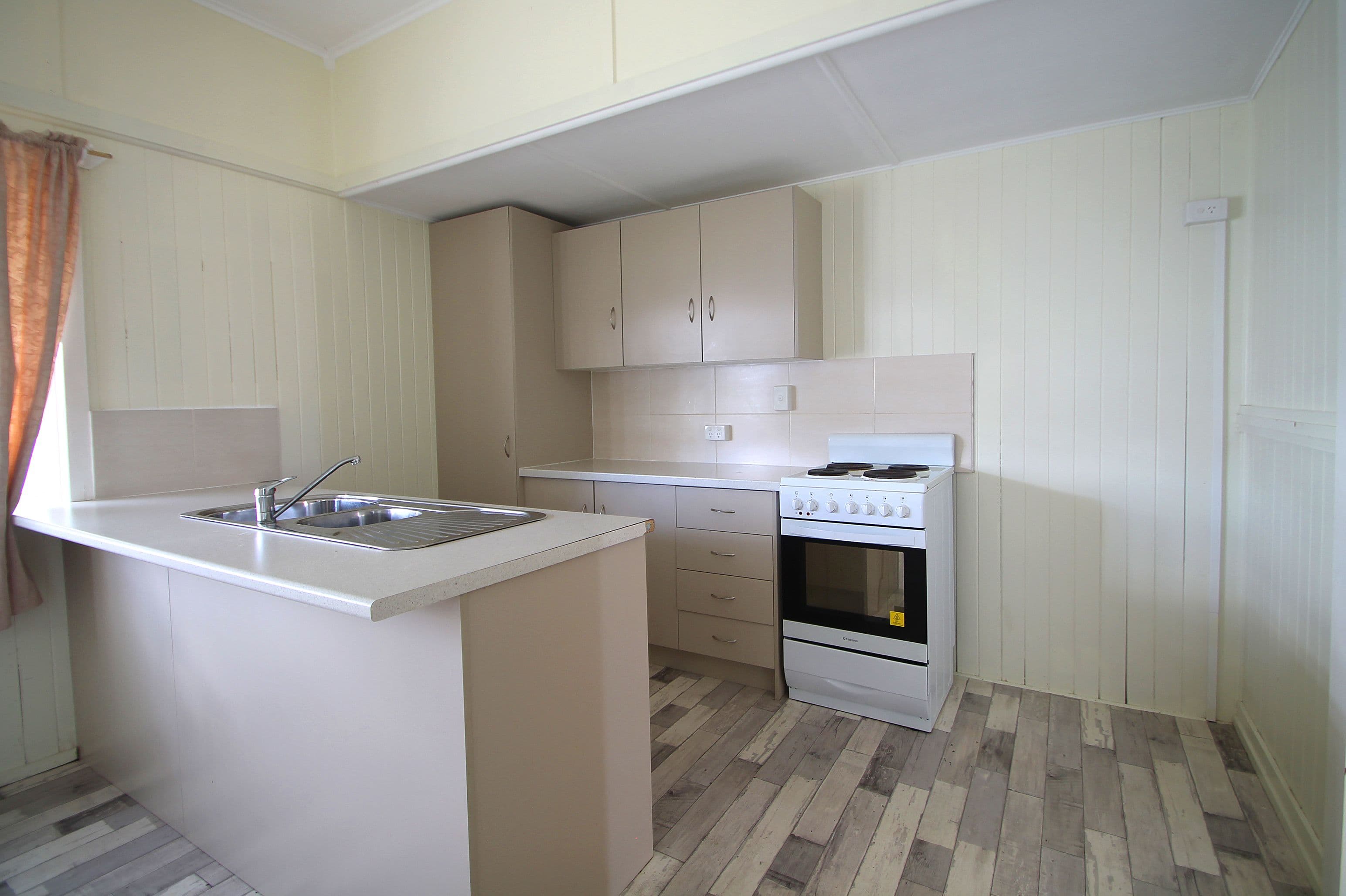 21 Rex Street, Eastern Heights QLD 4305, Eastern Heights - Thumbnail 3