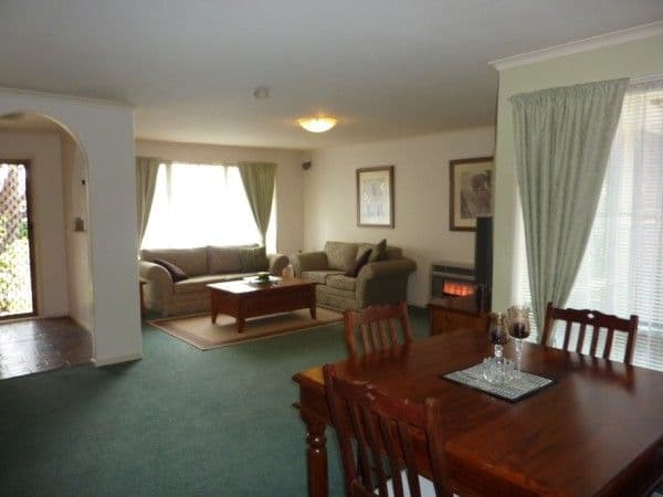 6  Spoonbill Court, Carrum Downs VIC 3201, Carrum Downs - Thumbnail 3