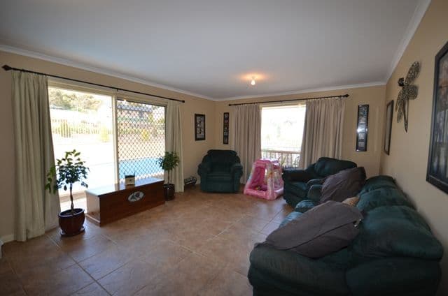 9 Mitchell Flat, BURRA SA 5417, Burra - Thumbnail 2
