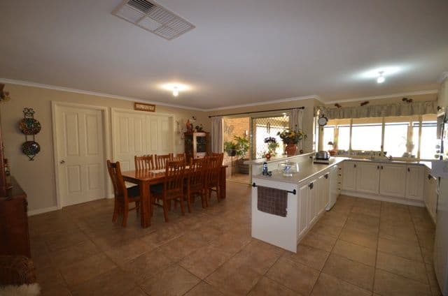 9 Mitchell Flat, BURRA SA 5417, Burra - Thumbnail 5