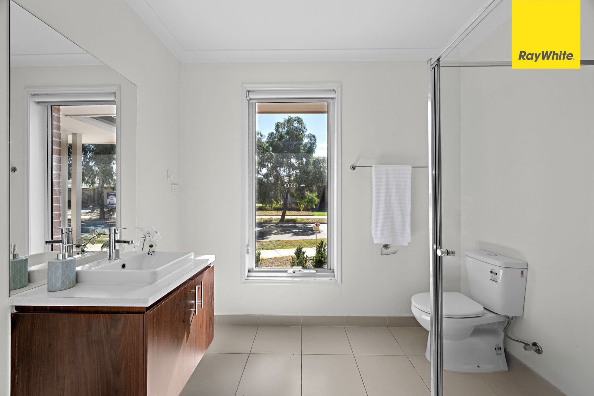 32 Diamond Parade, COBBLEBANK VIC 3338, Cobblebank - Thumbnail 4