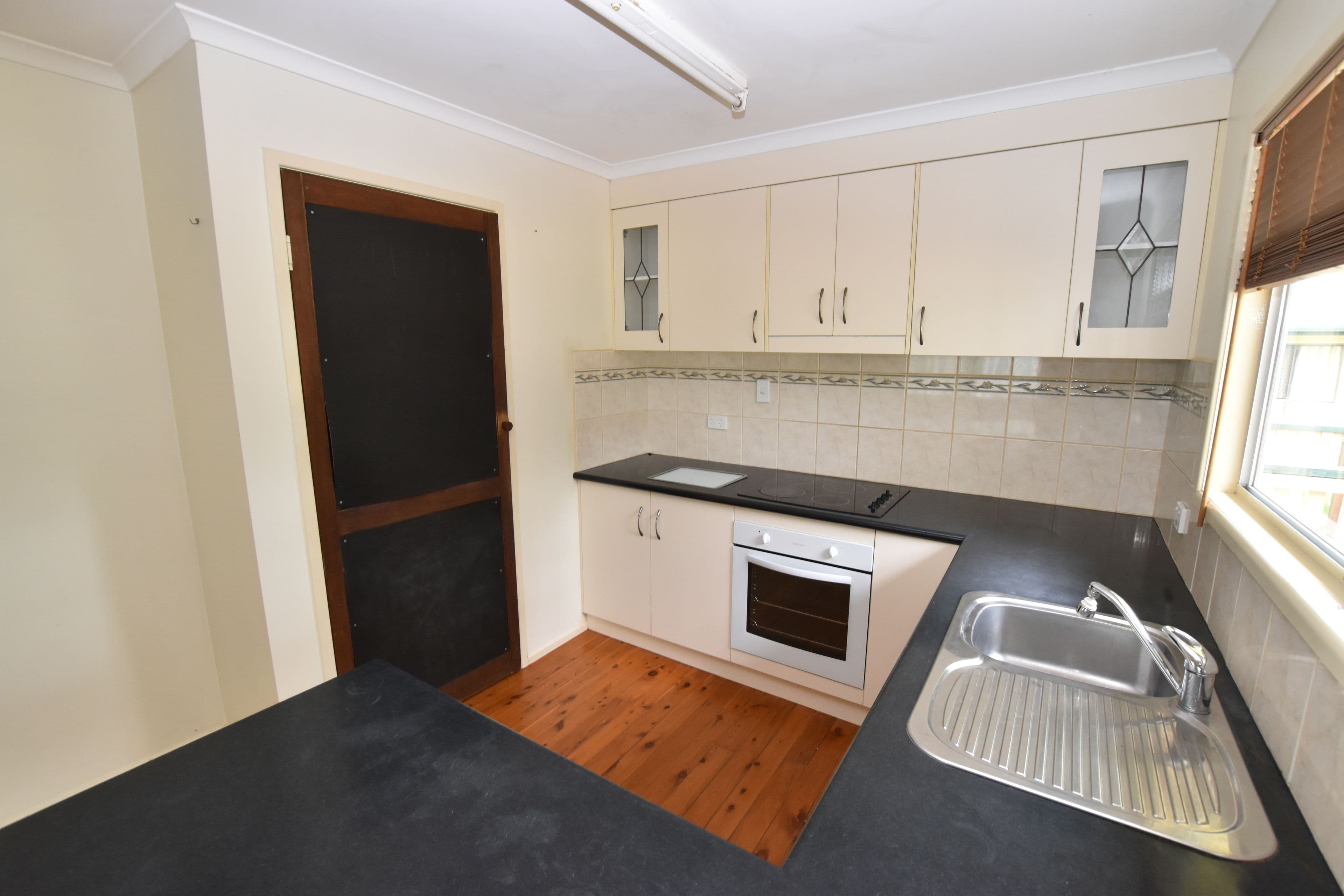 36 Sandpiper Avenue, New Auckland QLD 4680, New Auckland - Thumbnail 4