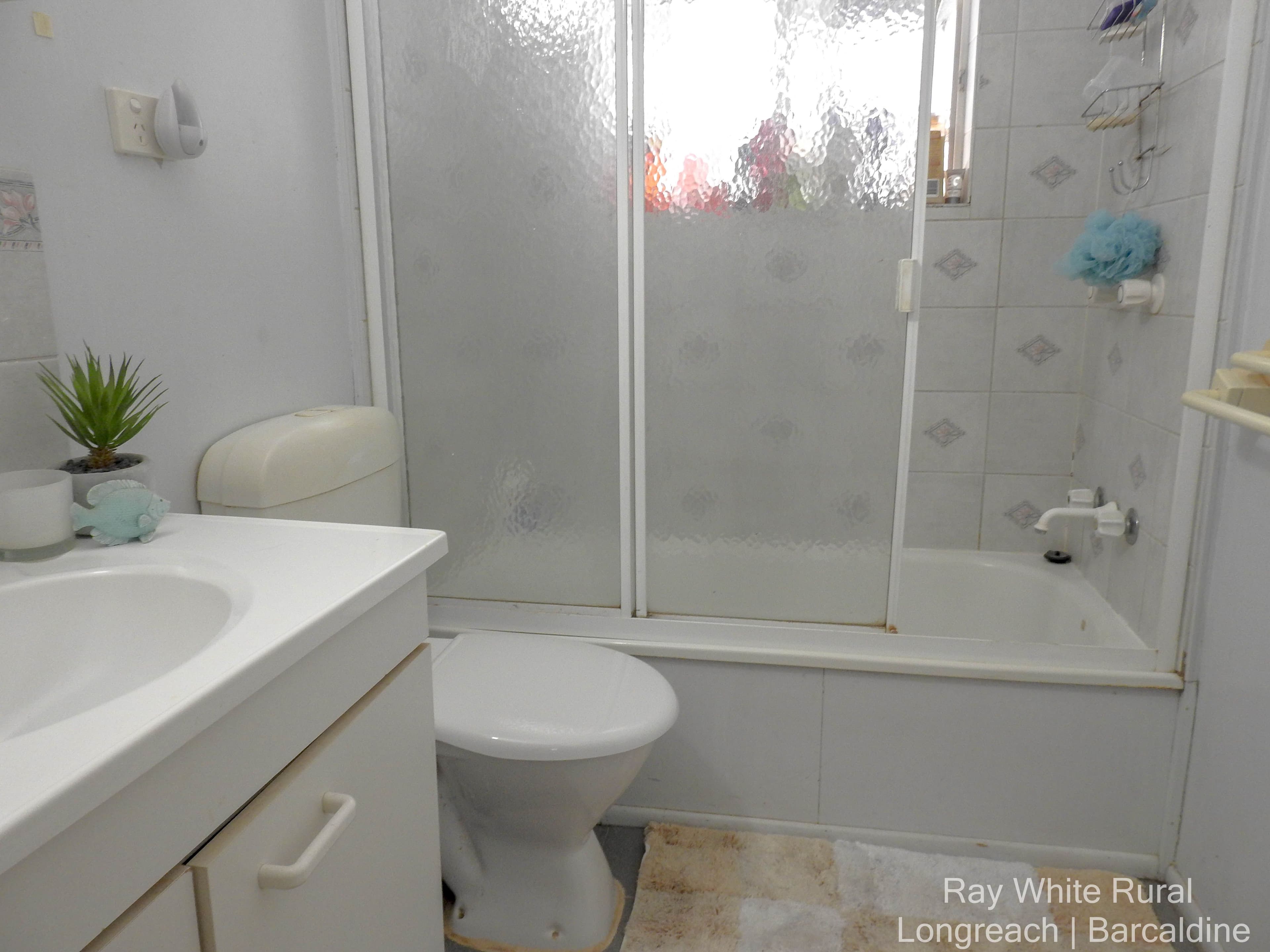 179 Kingfisher Street, Longreach QLD 4730, Longreach - Thumbnail 5