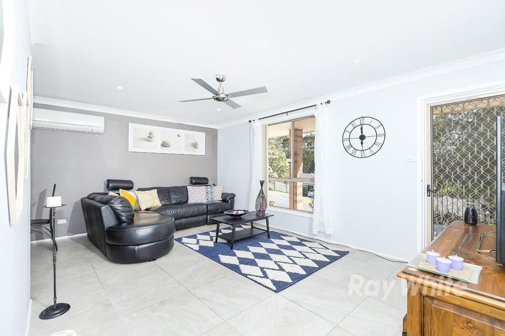 5 Columbia Close, Woodrising - Thumbnail 3