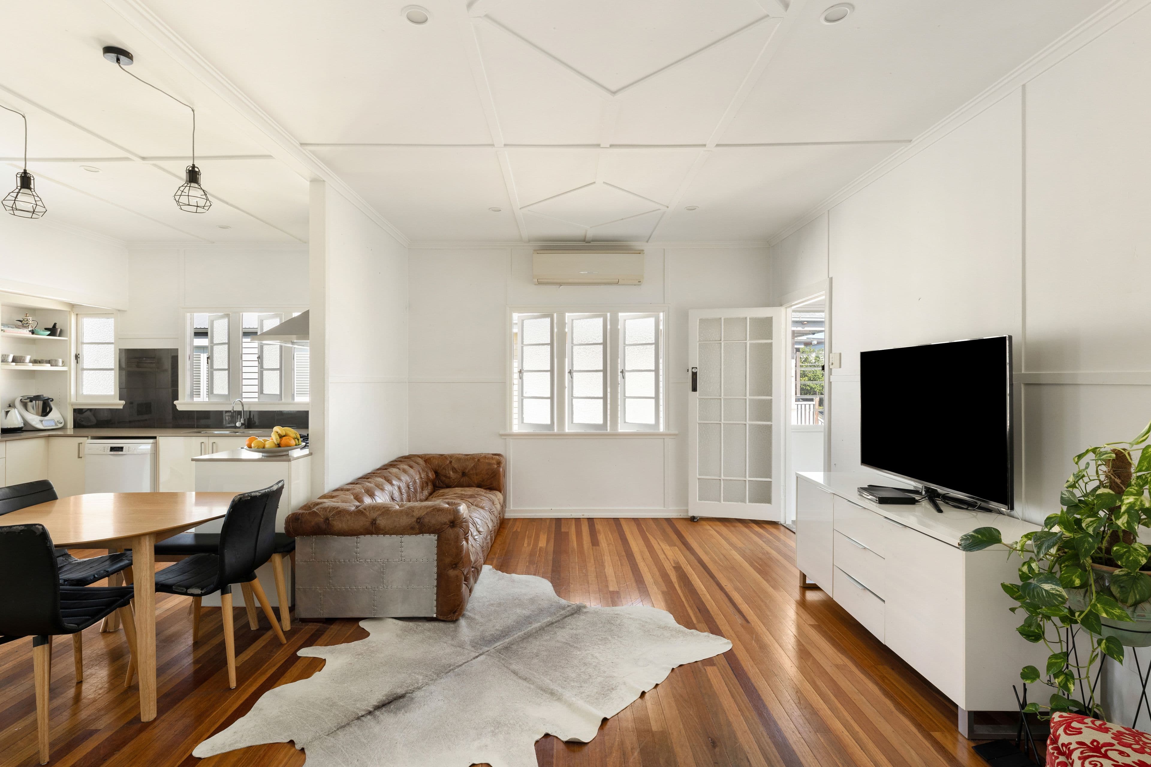 22 Thomas Street, Camp Hill QLD 4152, Camp Hill - Thumbnail 2