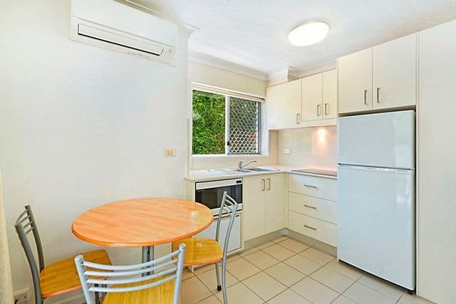 21 Markwell Avenue, Surfers Paradise QLD 4217, Surfers Paradise - Thumbnail 6