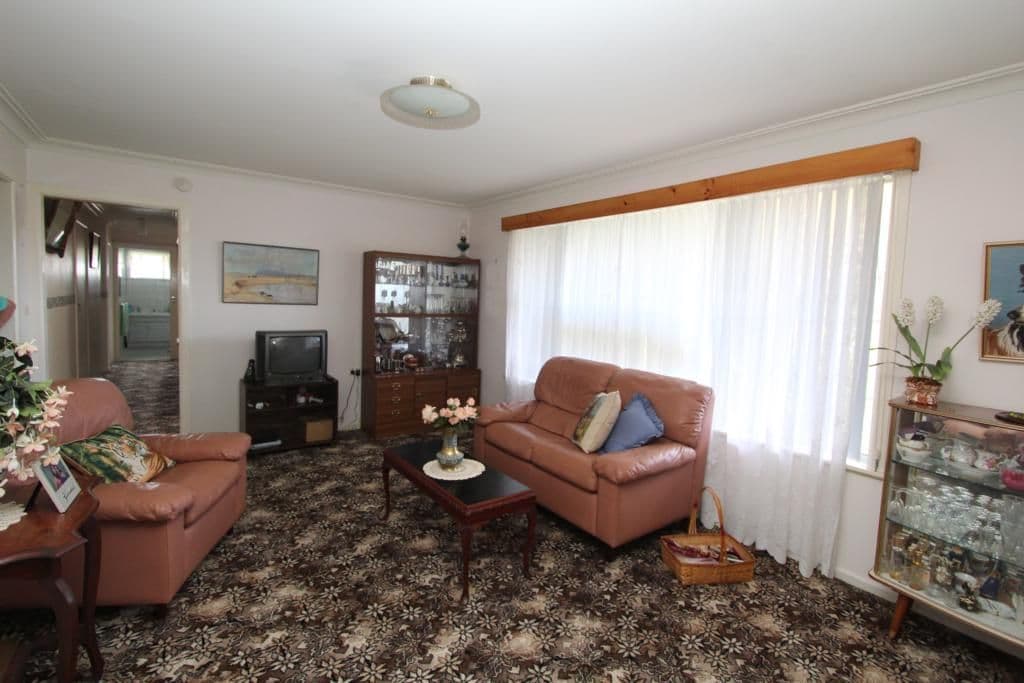 124 Miles Street, Tenterfield NSW 2372, Tenterfield - Thumbnail 3