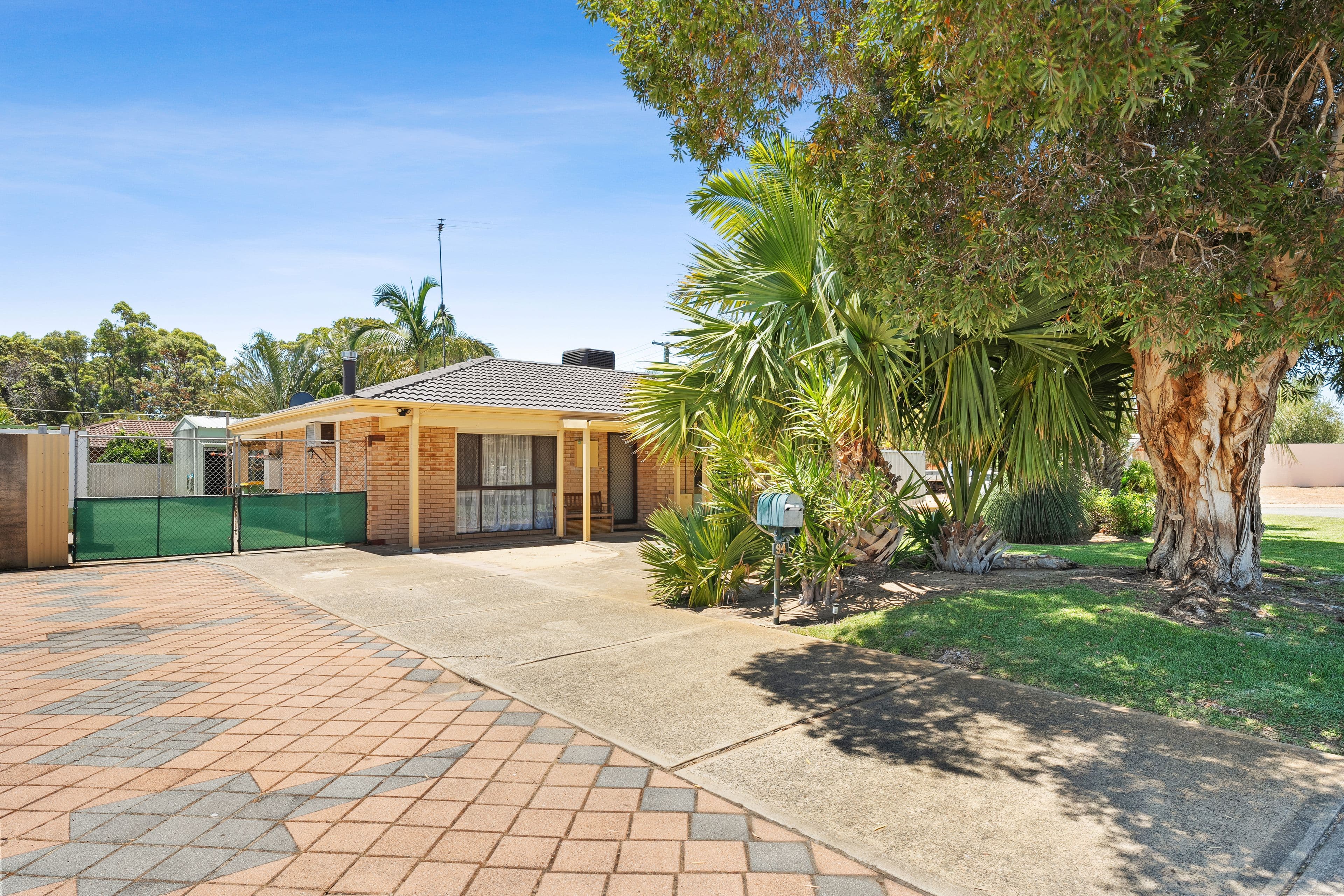 94 Steerforth Drive, Coodanup WA 6210, Coodanup - Thumbnail 2