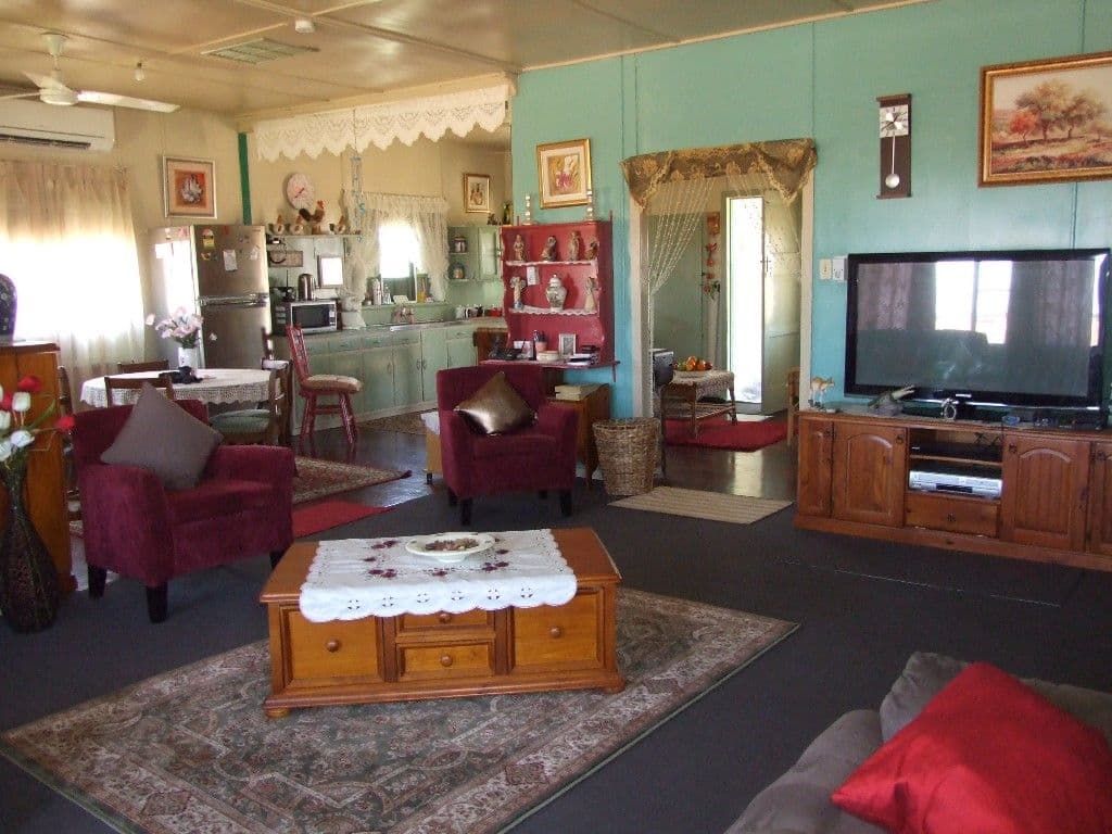 20 Klugh Street, Muttaburra QLD 4732, Muttaburra - Thumbnail 2