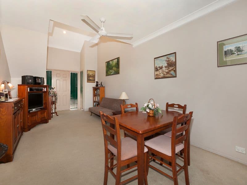 22 Gray Avenue, CORINDA QLD 4075, Corinda - Thumbnail 3