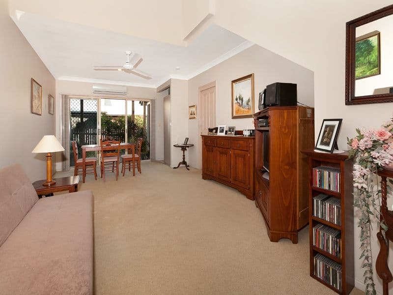 22 Gray Avenue, CORINDA QLD 4075, Corinda - Thumbnail 4