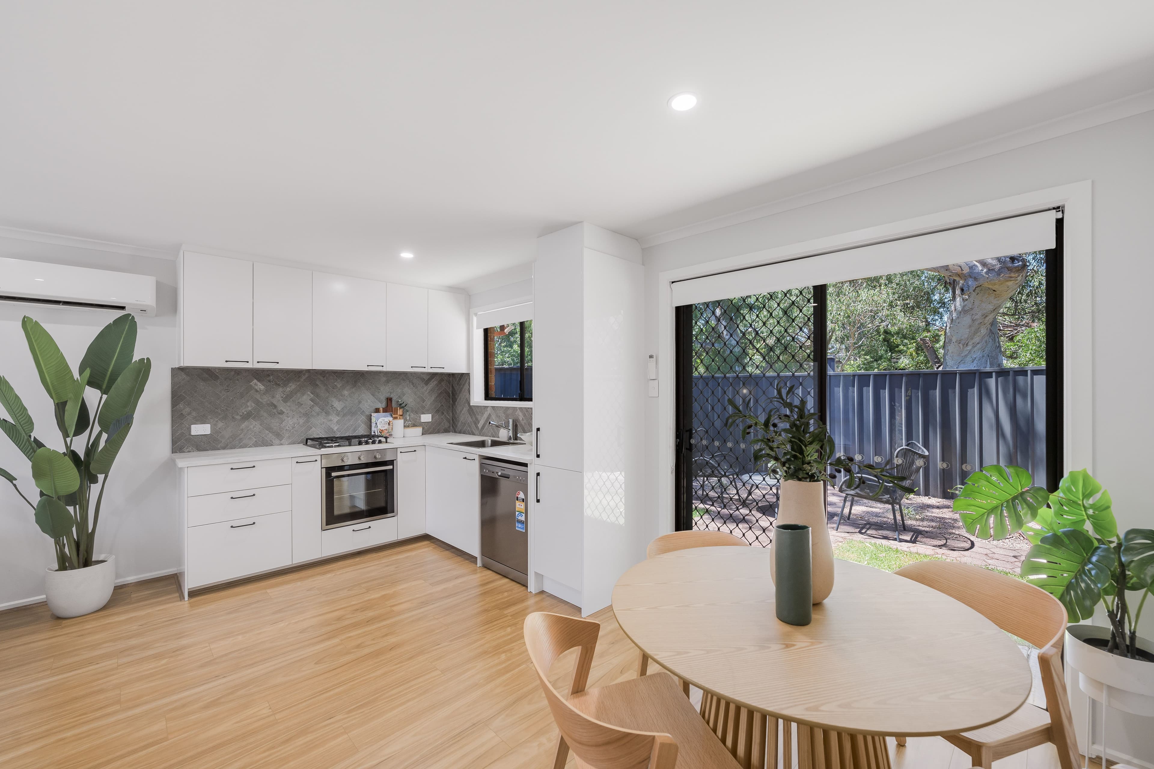 26-28 Crozier Avenue, Modbury SA 5092, Modbury - Thumbnail 7