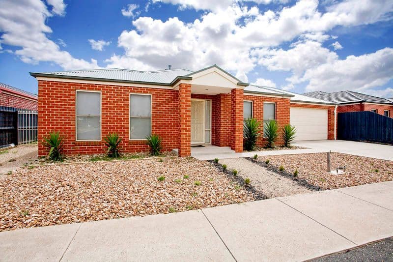 23 Country Gardens Drive, LARA VIC 3212, Lara - Thumbnail 2
