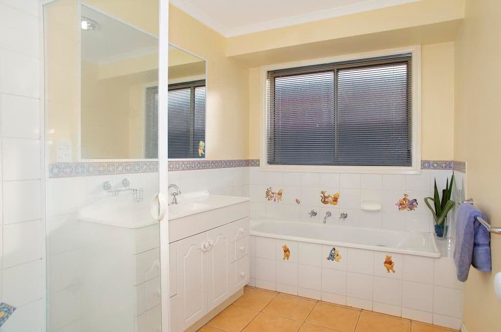 23 Country Gardens Drive, LARA VIC 3212, Lara - Thumbnail 6