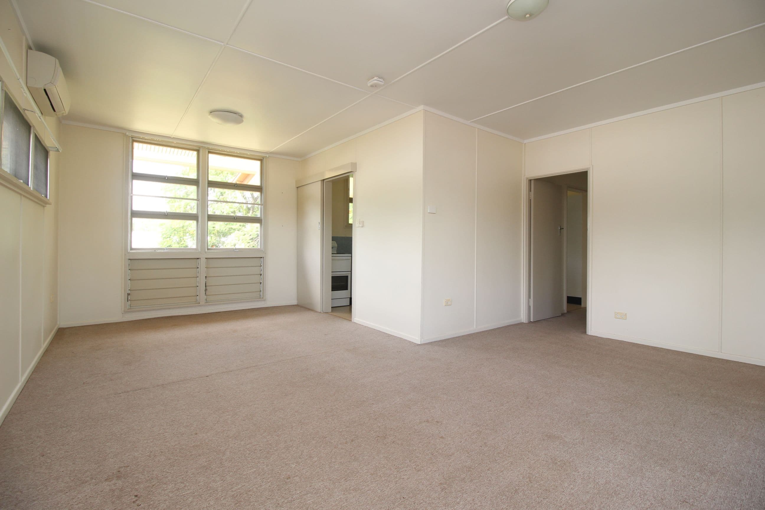 18 Campbell Street, Emerald QLD 4720, Emerald - Thumbnail 5
