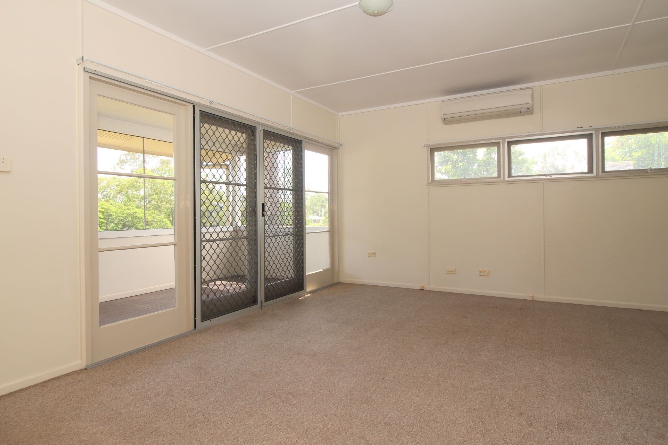 18 Campbell Street, Emerald QLD 4720, Emerald - Thumbnail 6