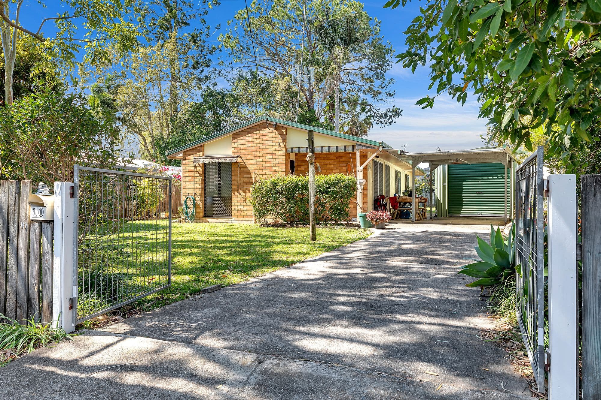 10 Pine Avenue, Tewantin QLD 4565, Tewantin - Thumbnail 2